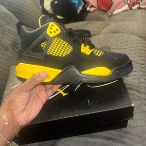 Jordan Kids Thunder Yellow